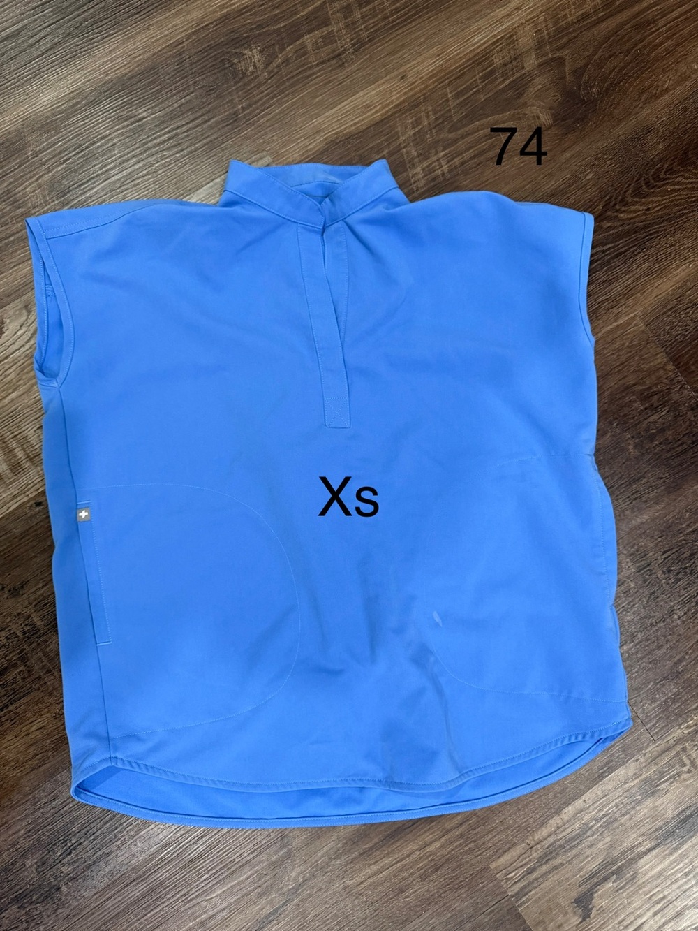 Women’s fig top see bleach stain